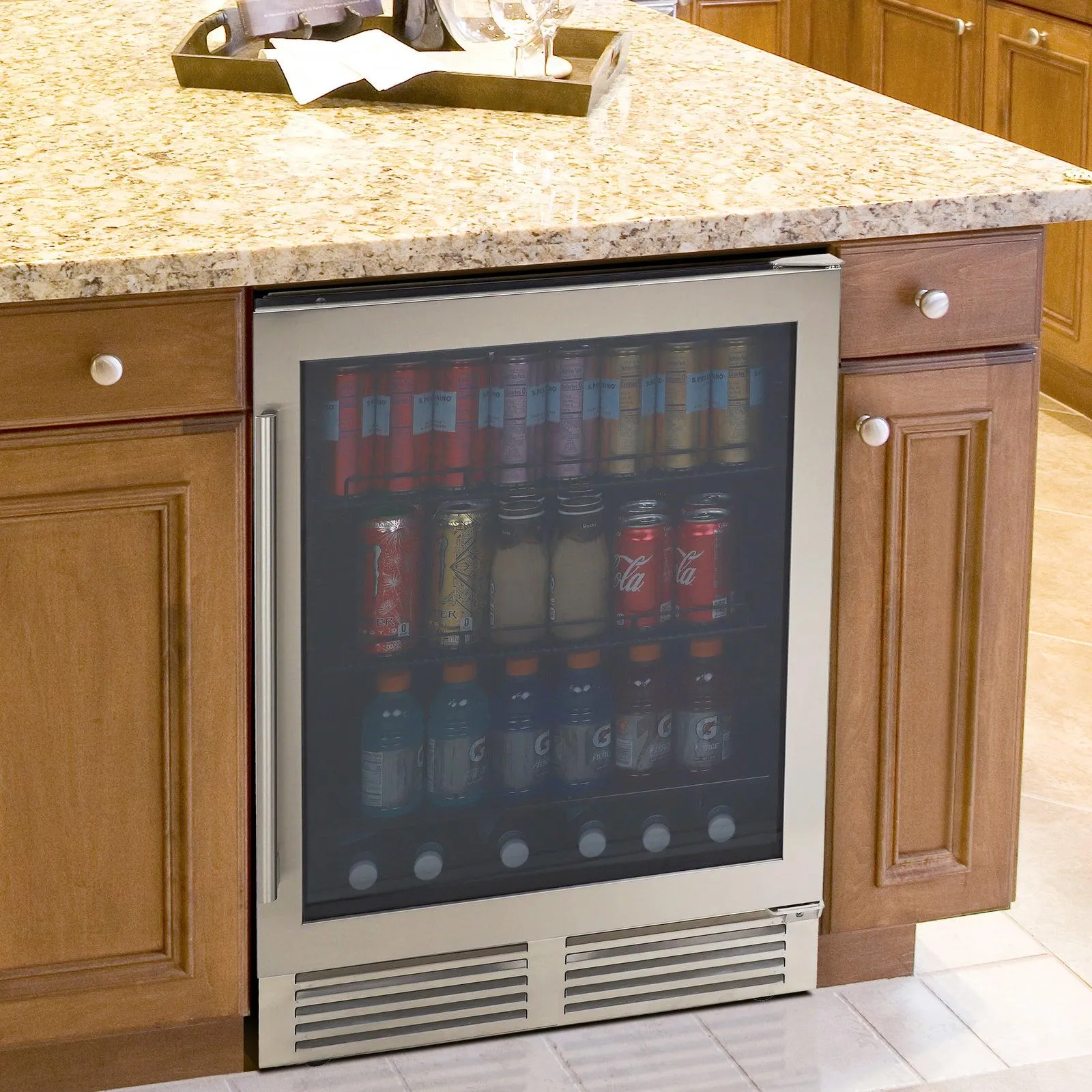 Avanti BCD50Z3S 126 Can Beverage Center
