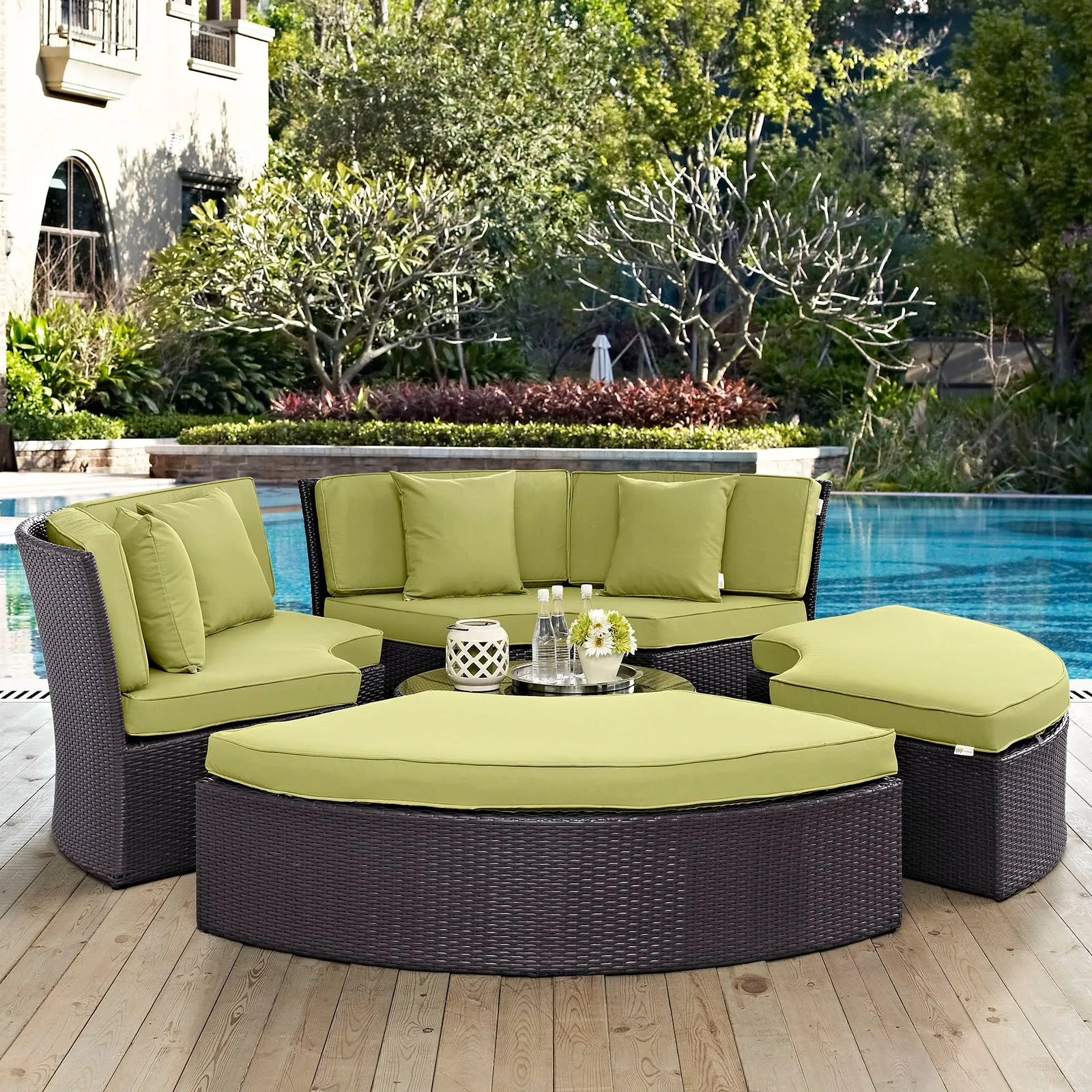 Convene Circular Outdoor Patio Daybed Set by Modway