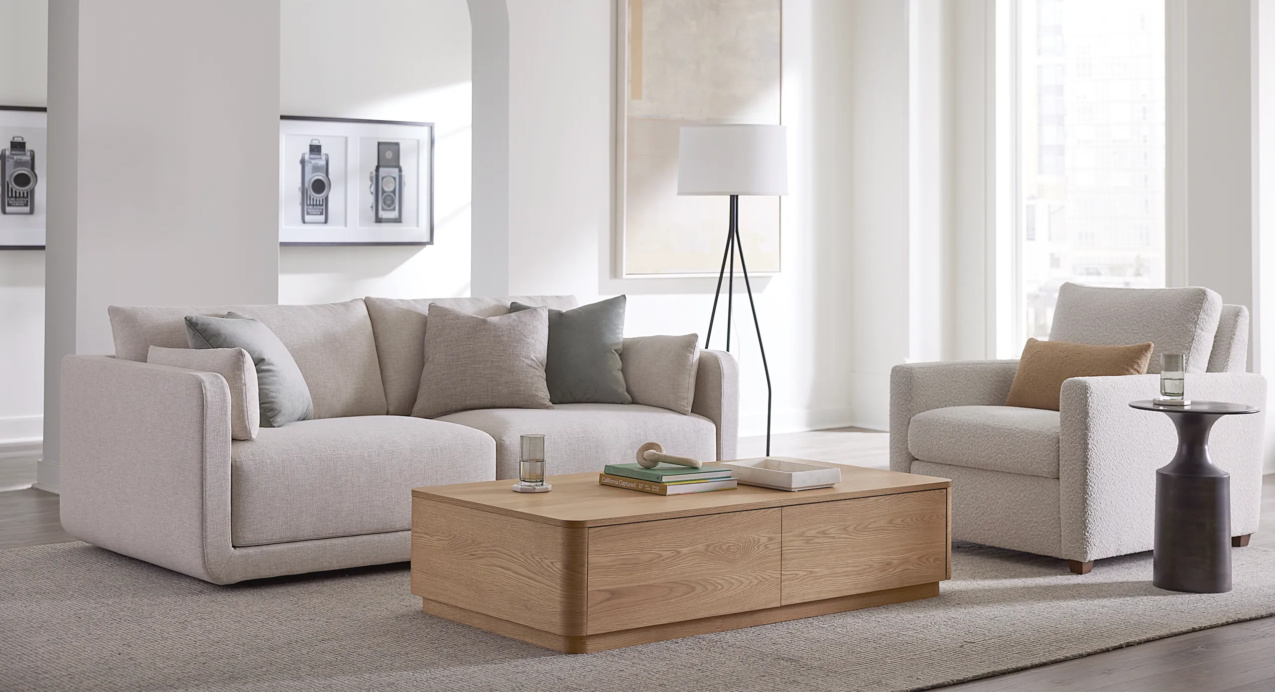 Eva Loveseat