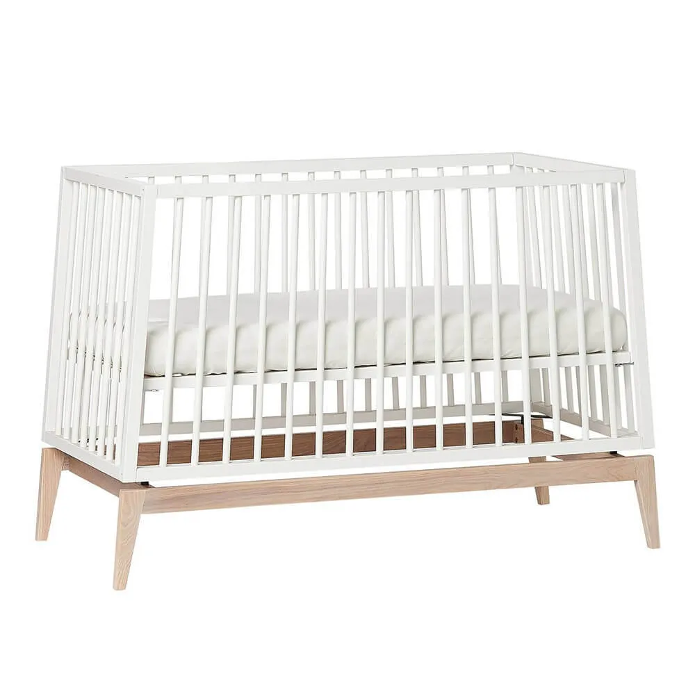 Leander Luna Cot