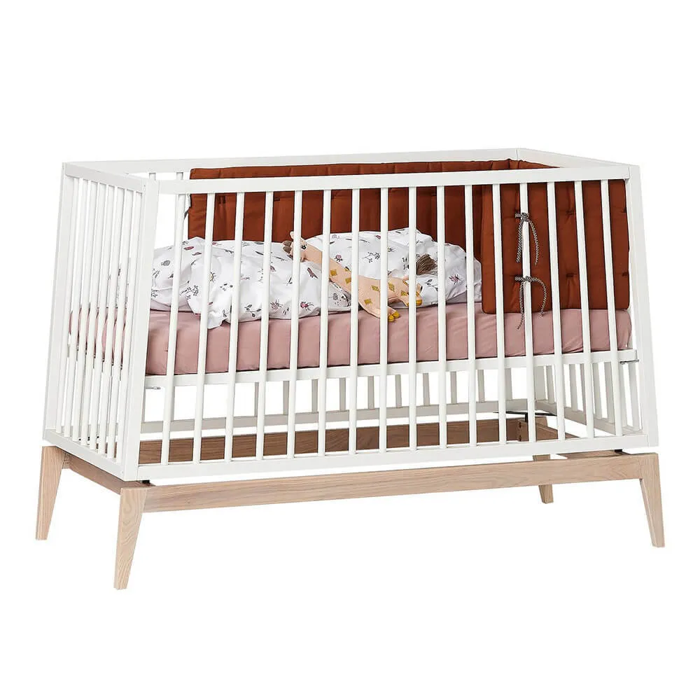 Leander Luna Cot