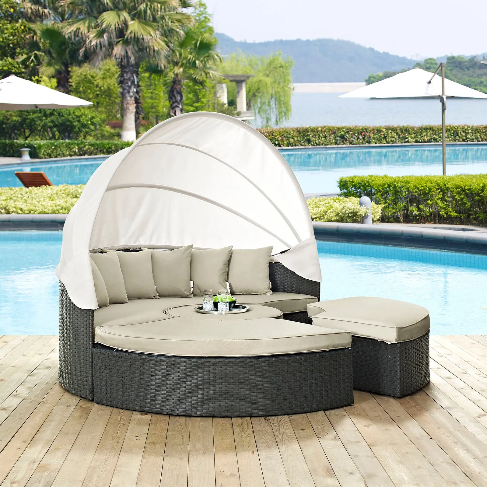Sojourn Outdoor Patio Sunbrella® Daybed by Modway