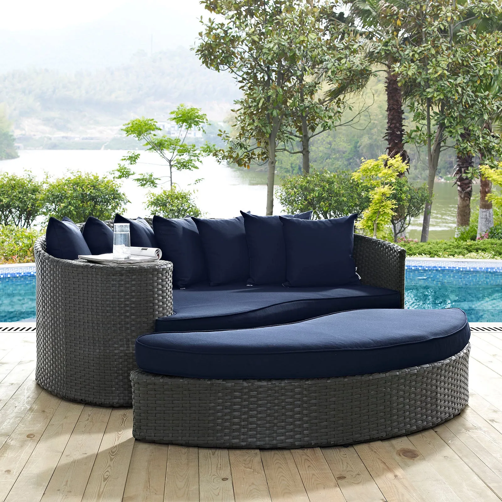 Sojourn Outdoor Patio Sunbrella® Daybed by Modway